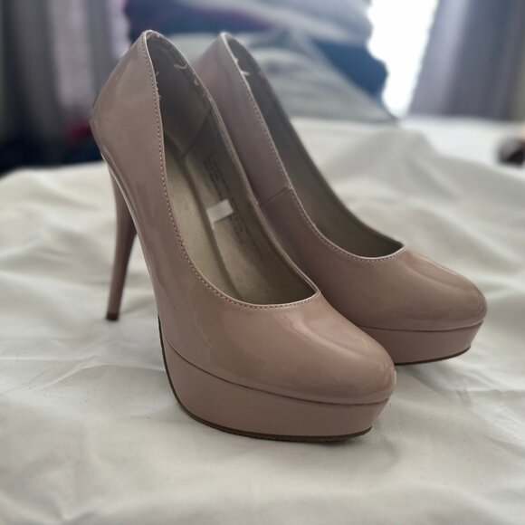 Xhilaration Platform Toe Heels - Picture 1 of 2